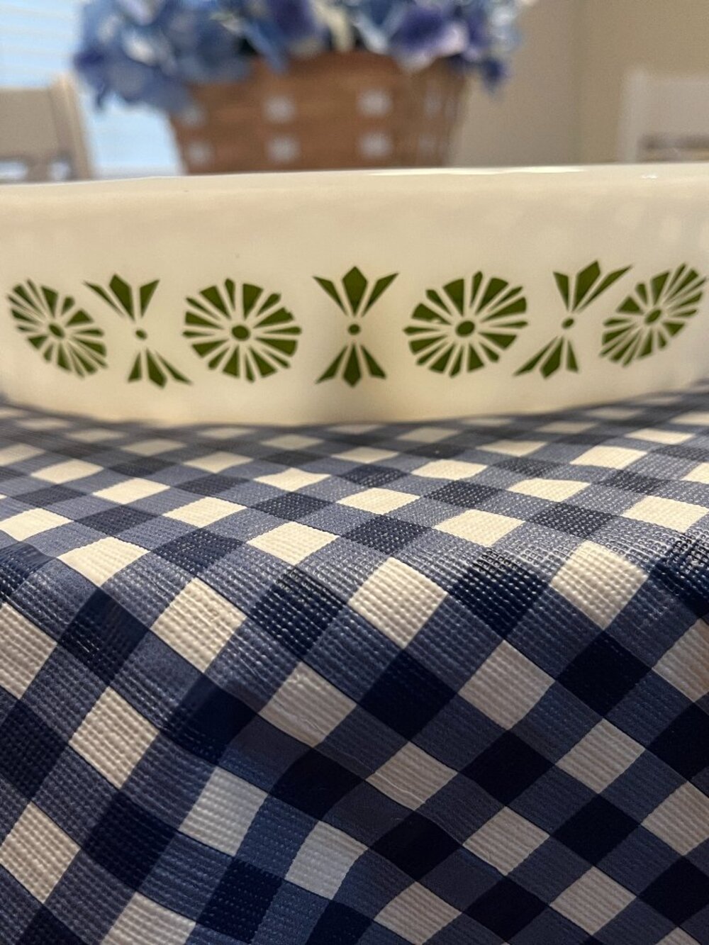 Vintage divided Bakeware with Green Geometric Design